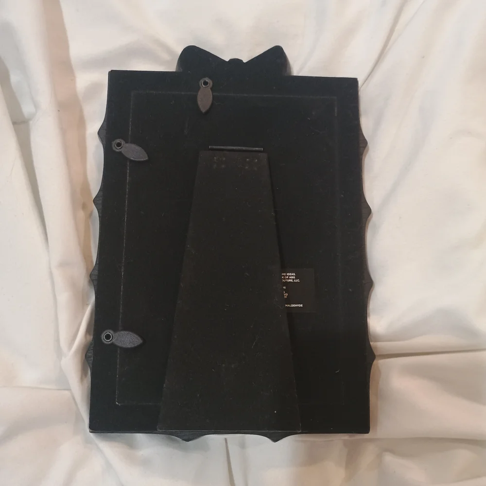 New {Juicy Couture} Elegant Black Bow Picture Frame Size 4x6